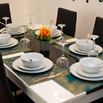 Grange Fields By Alt-stay Contractor - 3 Bed Contractor With Parking, Wi-fi & Full Kitchen - Ideal For Long Leeds (West Yorkshire)