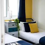 Grange Fields By Alt-stay Contractor - 3 Bed Contractor With Parking, Wi-fi & Full Kitchen - Ideal For Long Apartment Leeds (West Yorkshire)