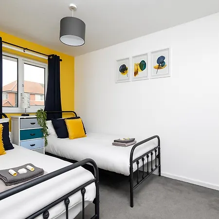 Grange Fields By Alt-stay Contractor - 3 Bed Contractor With Parking, Wi-fi & Full Kitchen - Ideal For Long