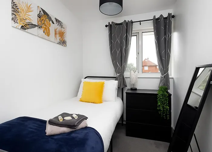 Grange Fields By Alt-stay Contractor - 3 Bed Contractor With Parking, Wi-fi & Full Kitchen - Ideal For Long Appartamento Leeds (West Yorkshire)